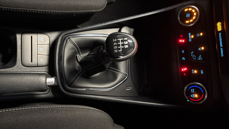 Ford Fiesta 1.0 EcoBoost Titanium 5dr Petrol Hatchback